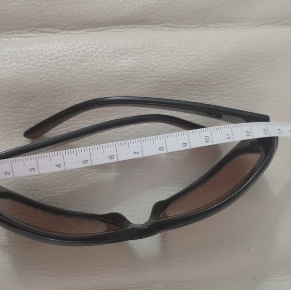 🎉HOST PICK ✨NWOT BOSS SUNGLASSES - Picture 9 of 11